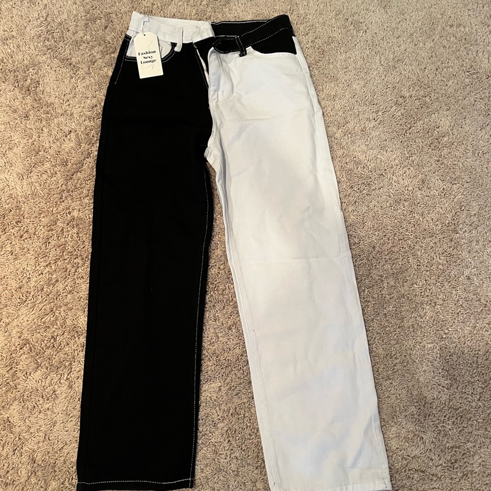 Black and white Jeans